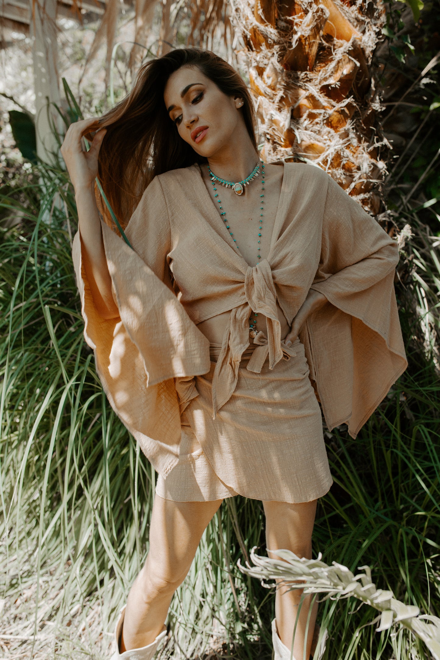 beige