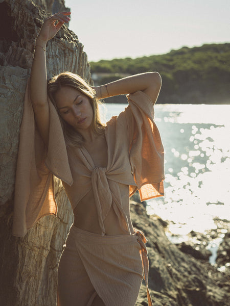 beige