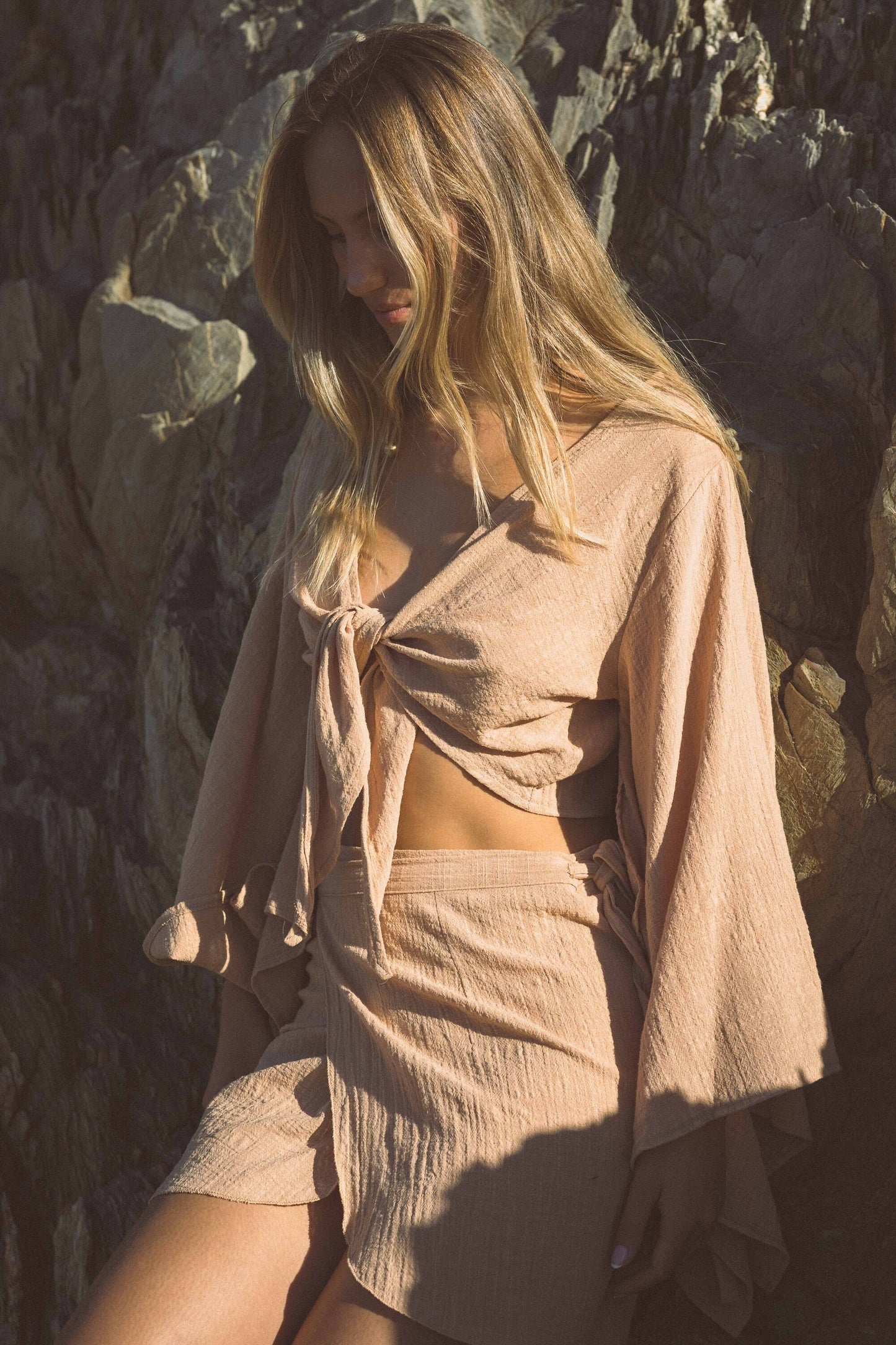 beige