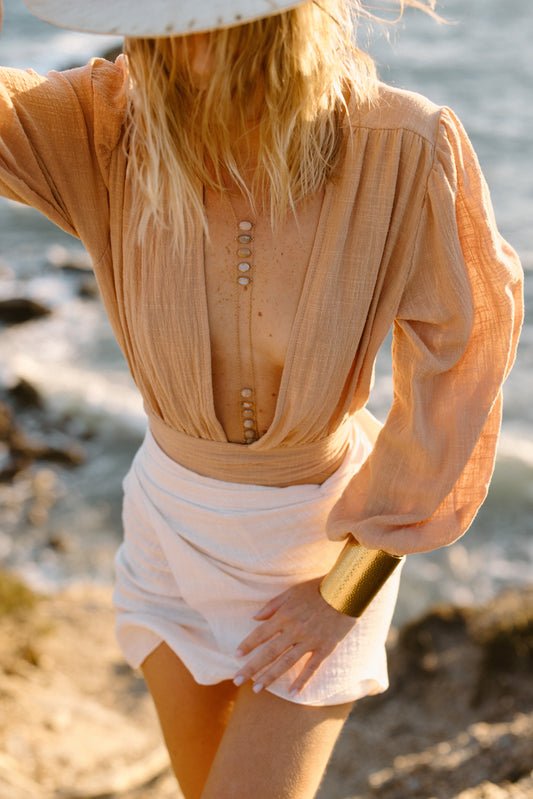 beige