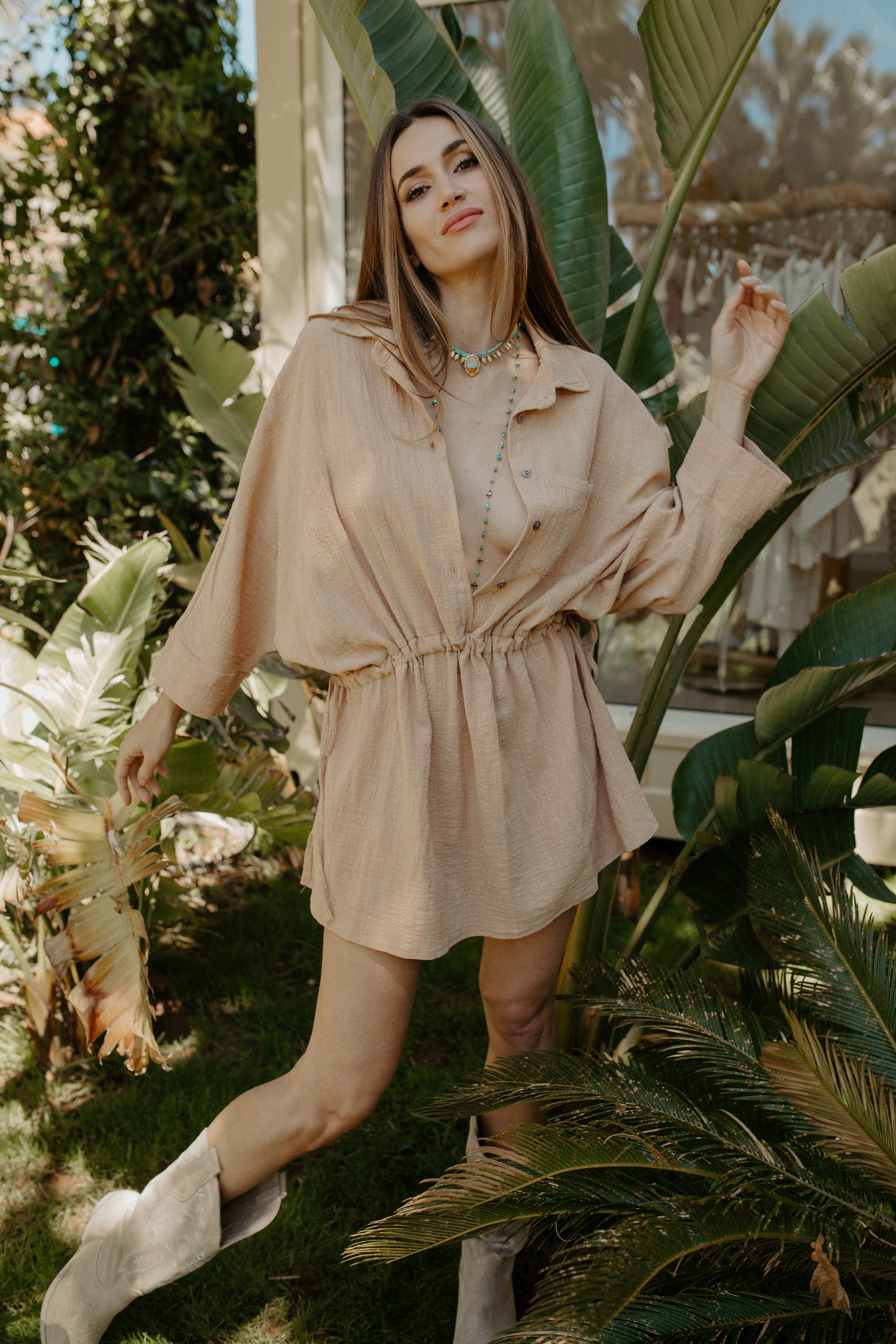beige